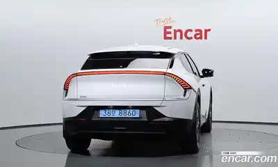 Kia EV6 2023 0.1 автомат (гидро), миниатюра 4