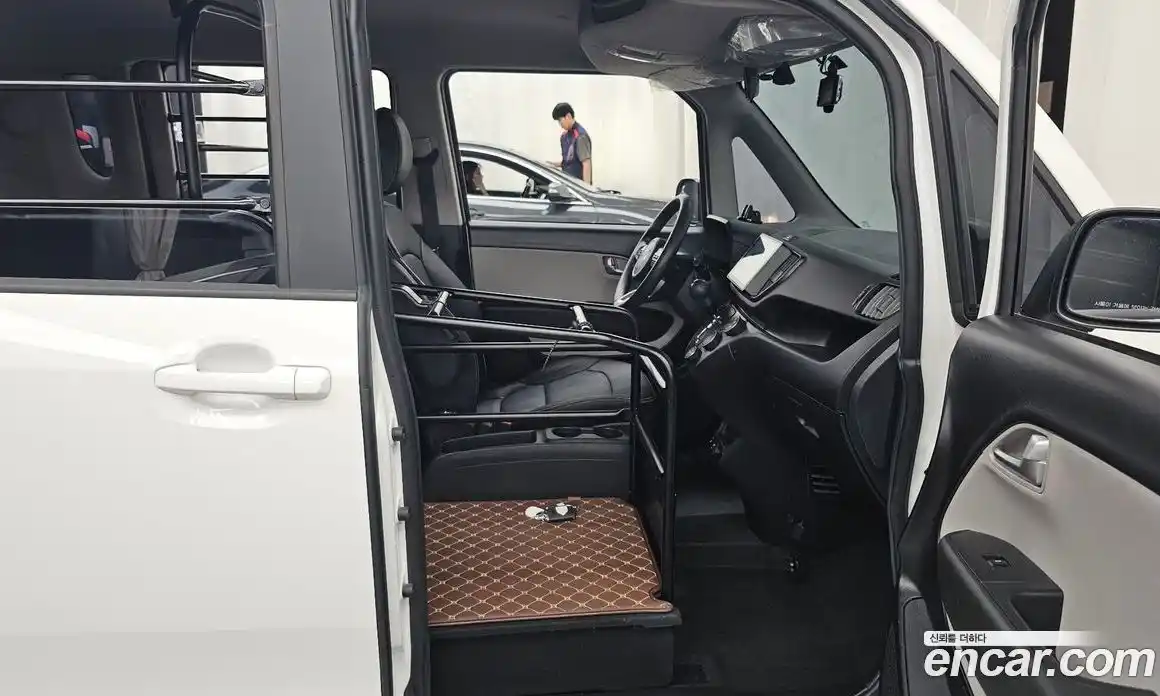 Kia Ray 2023 1.0 автомат (гидро), фото 11