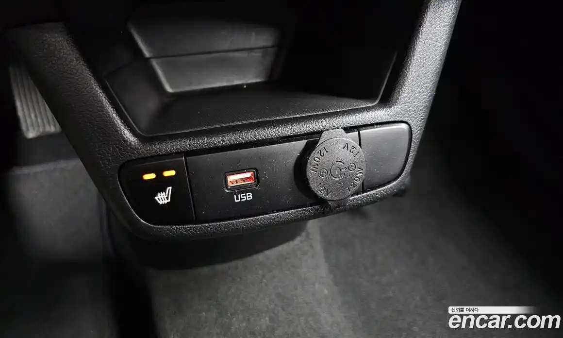 Kia Ray 2023 1.0 автомат (гидро), фото 18