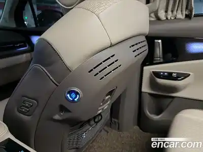 Kia Carnival 2023 3.5 автомат (гидро), миниатюра 7