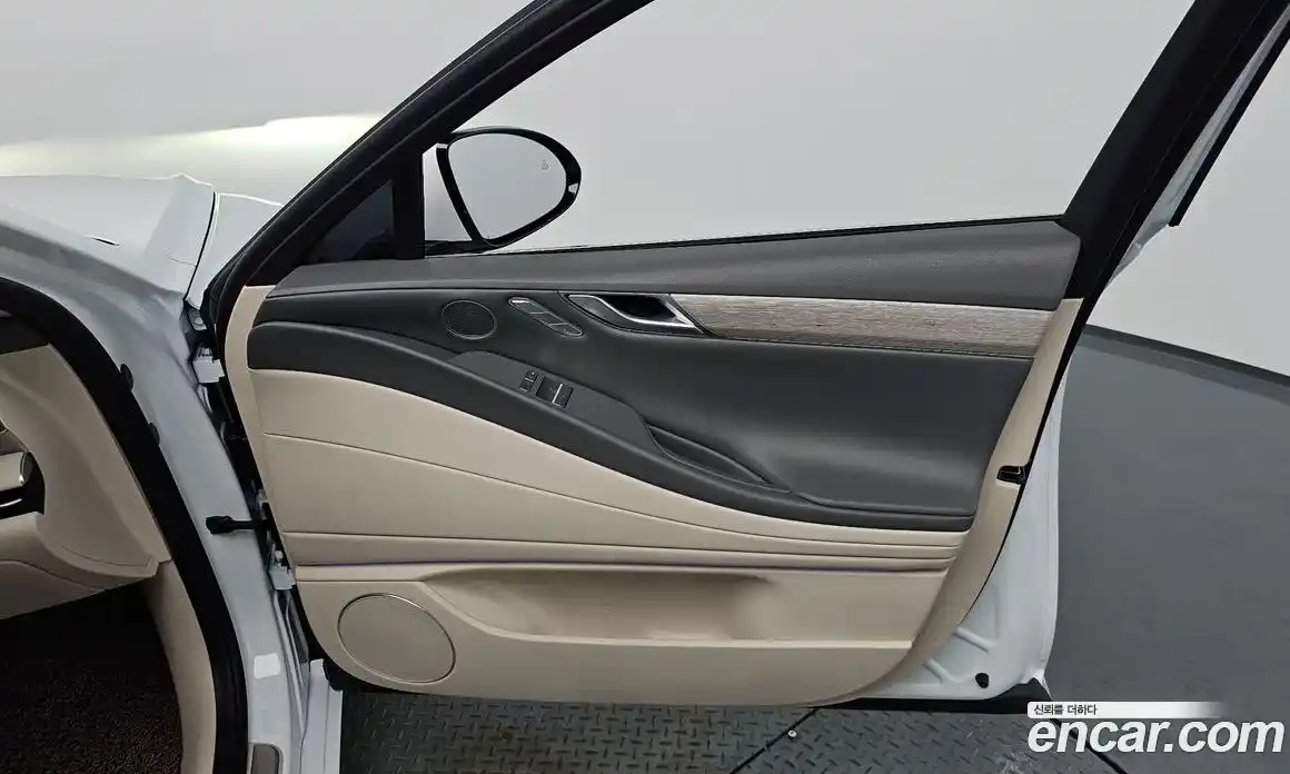 Genesis G80 2025 2.5 автомат (гидро), фото 13