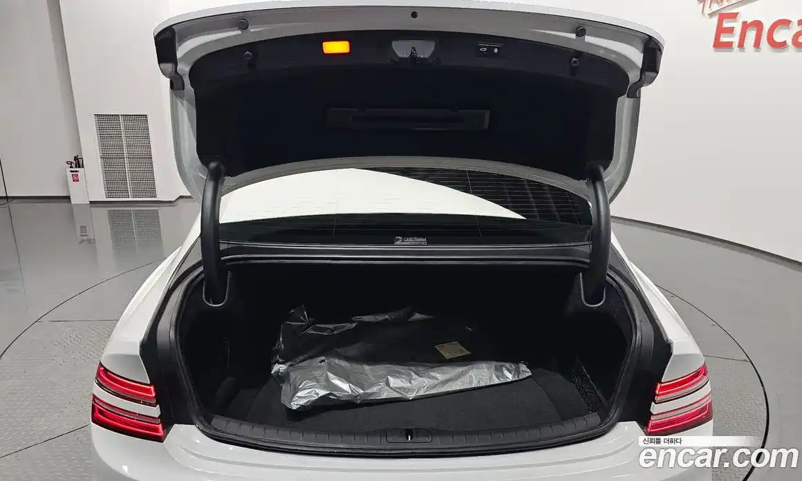 Genesis G80 2025 2.5 автомат (гидро), фото 25