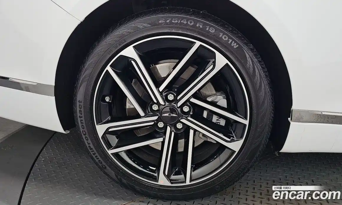 Genesis G80 2025 2.5 автомат (гидро), фото 6