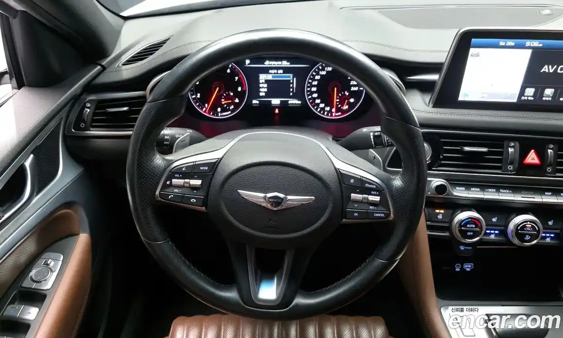 Genesis G70 2018 2.0 автомат (гидро), фото 13