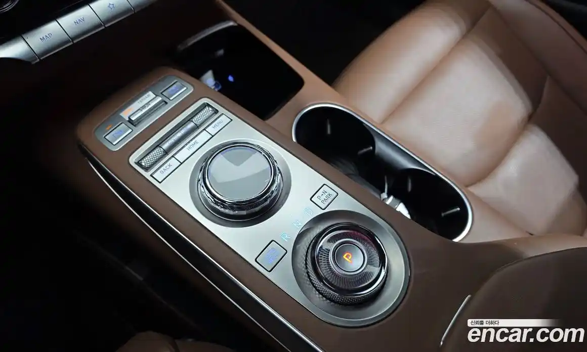 Genesis GV70 2021 2.5 автомат (гидро), фото 12