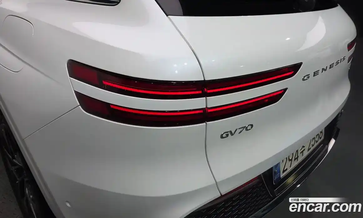 Genesis GV70 2021 2.5 автомат (гидро), фото 9