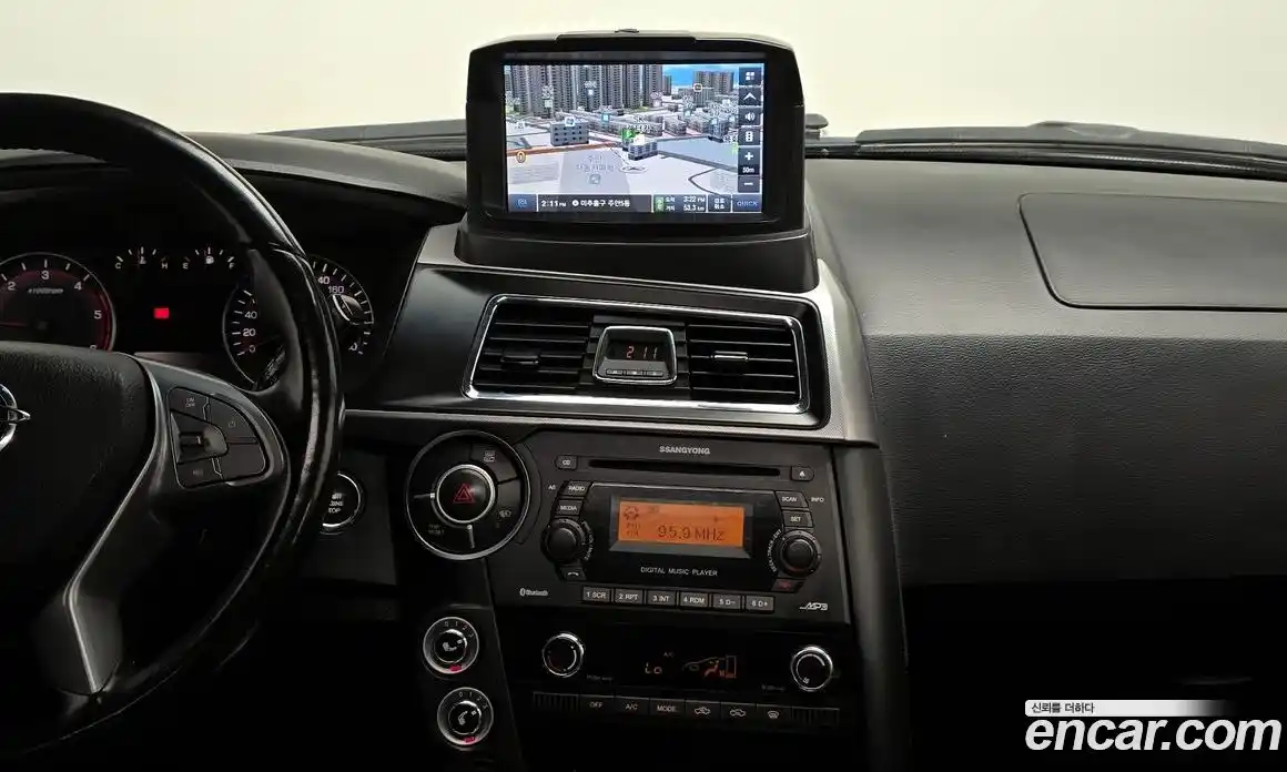 SsangYong Korando 2016 2.2 автомат (гидро), фото 14