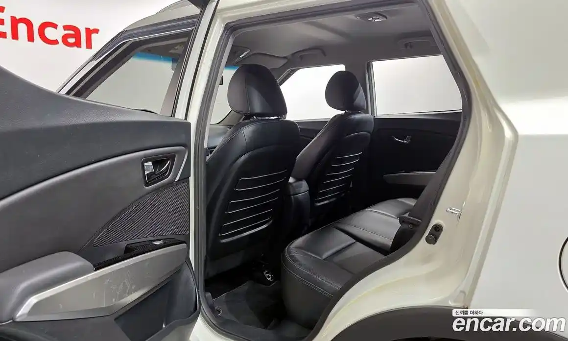 SsangYong TIBOLI 2016 1.6 автомат (гидро), фото 18
