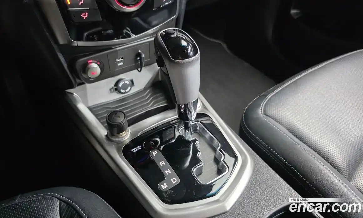 SsangYong TIBOLI 2016 1.6 автомат (гидро), фото 9