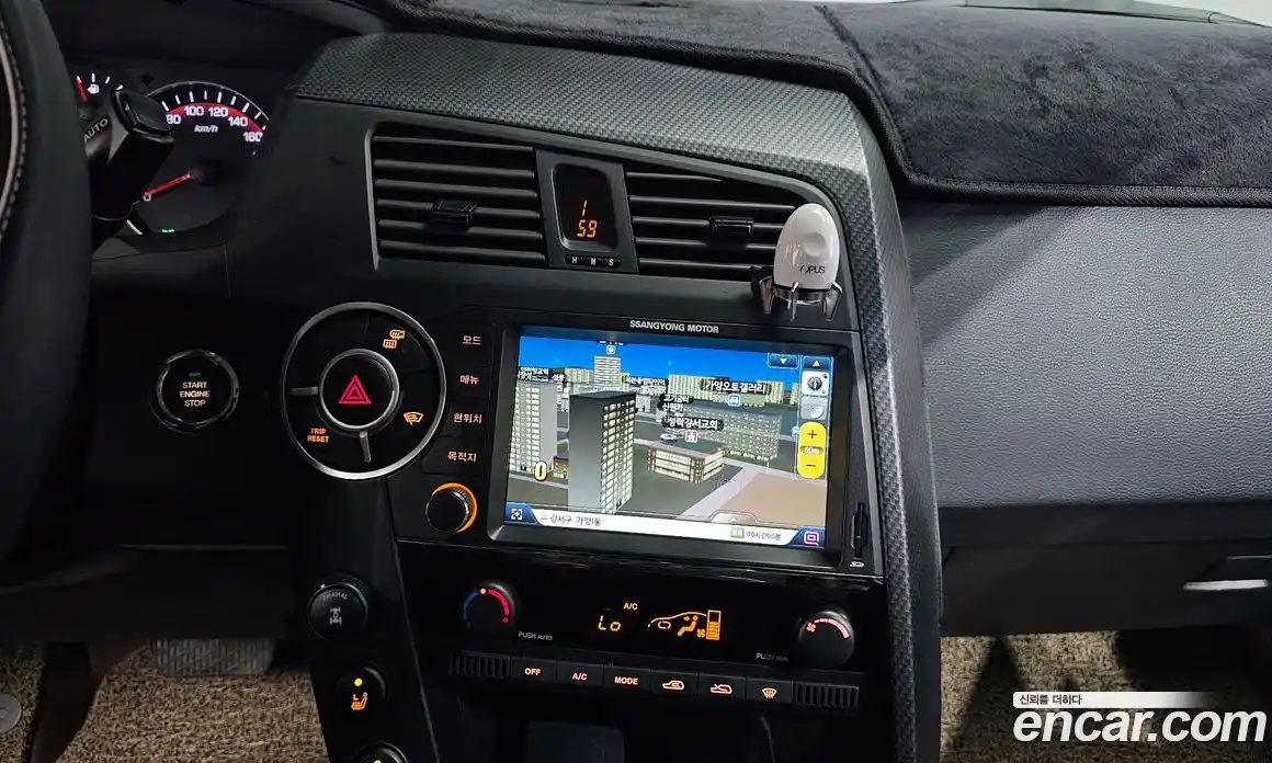 SsangYong Korando 2014 2.0 автомат (гидро), фото 13