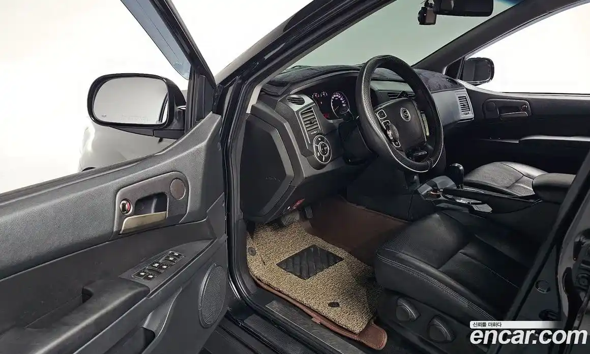 SsangYong Korando 2014 2.0 автомат (гидро), фото 10