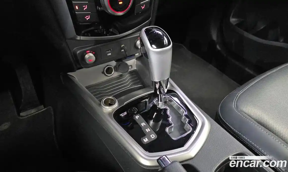 SsangYong TIBOLI 2015 1.6 автомат (гидро), фото 9