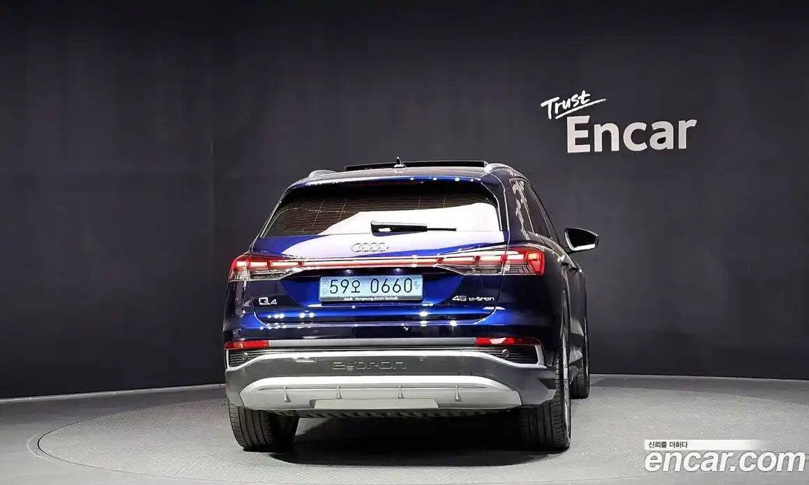 Audi Q4 e-tron 2025 0.2 автомат (гидро), фото 4