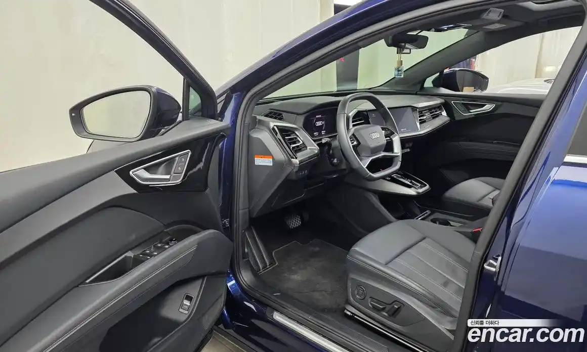 Audi Q4 e-tron 2025 0.2 автомат (гидро), фото 10