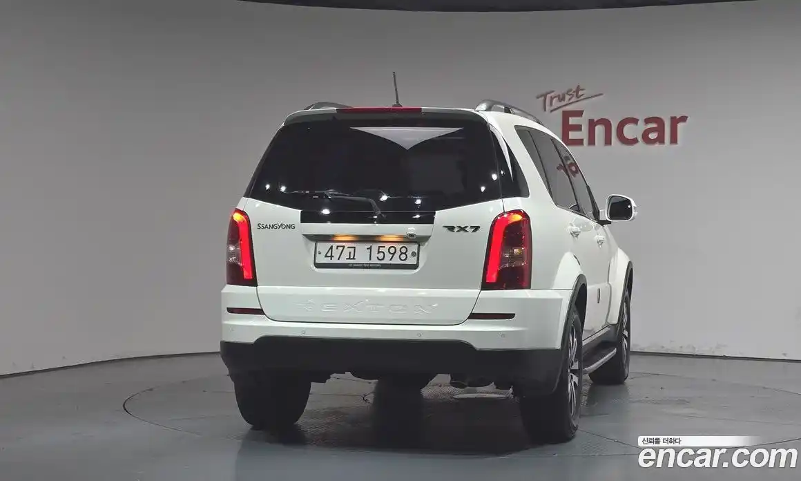 SsangYong Rexton 2013 2.0 автомат (гидро), фото 4