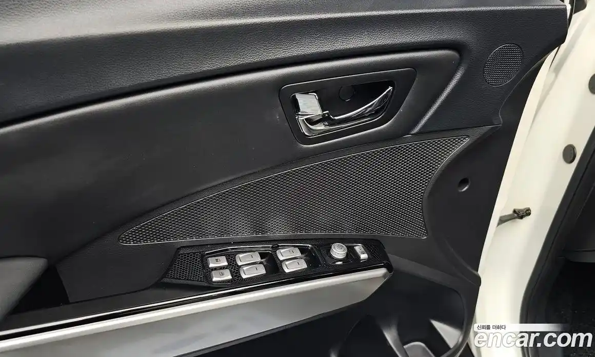 SsangYong TIBOLI 2015 1.6 автомат (гидро), фото 28