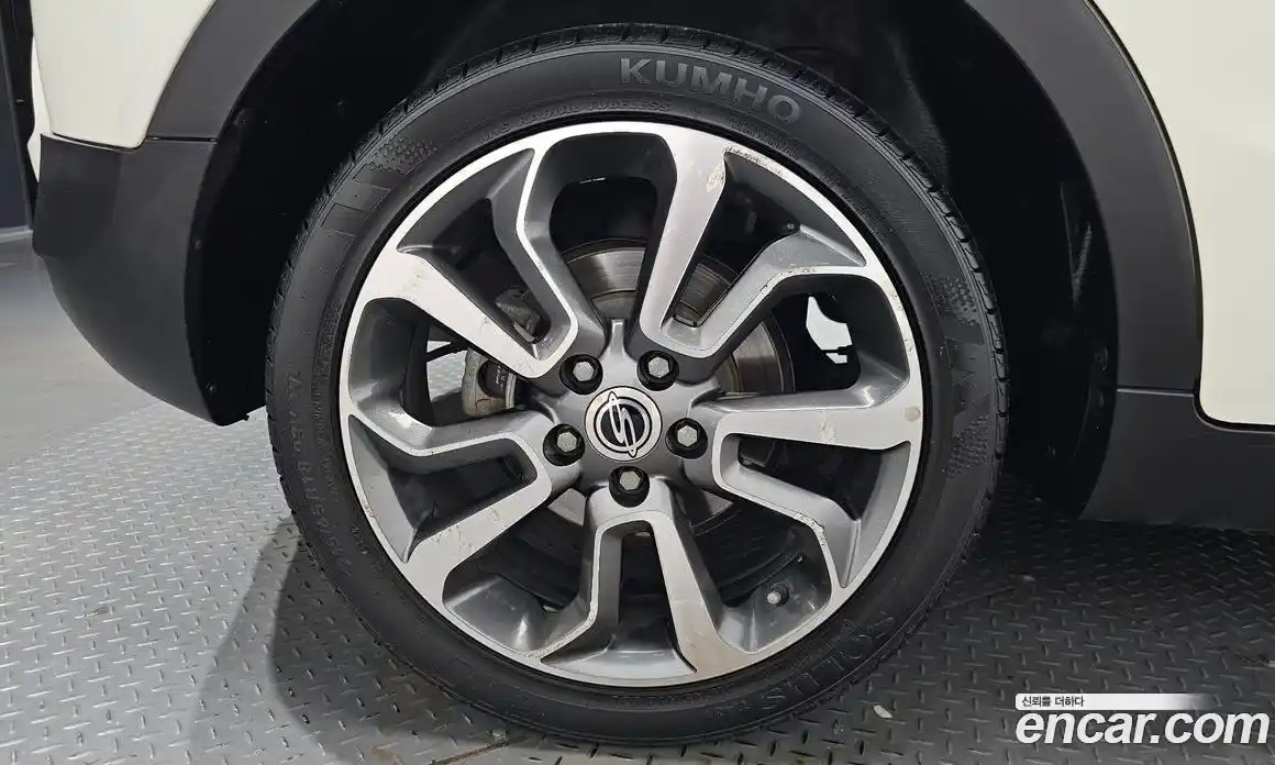 SsangYong TIBOLI 2015 1.6 автомат (гидро), фото 6