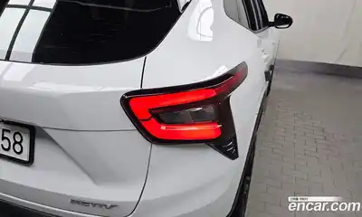 Chevrolet Trax 2023 1.2 автомат (гидро), миниатюра 9