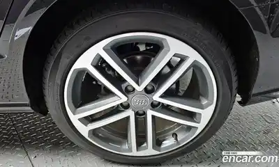 Audi A3 2020 2.0 автомат (гидро), миниатюра 7