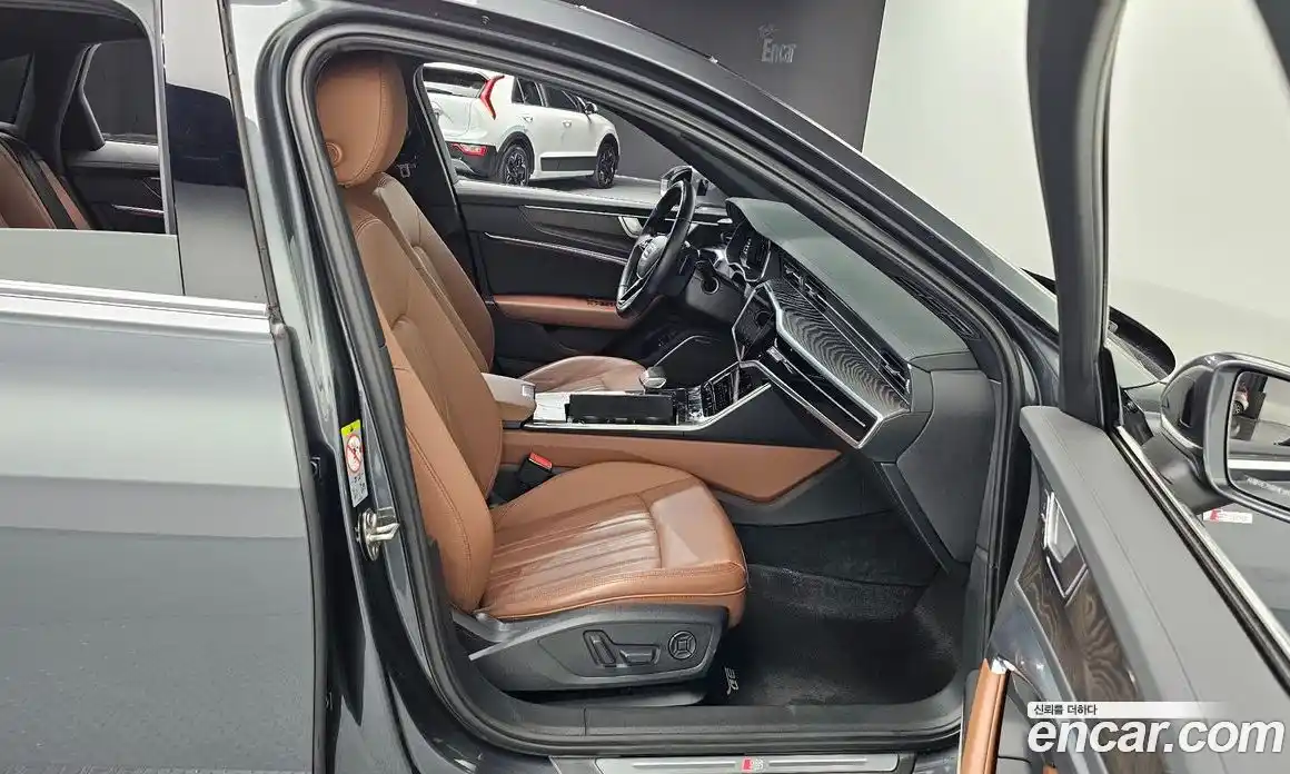 Audi A6 2020 2.0 автомат (гидро), фото 16