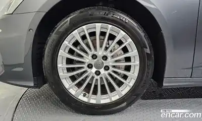 Audi A6 2020 2.0 автомат (гидро), миниатюра 5