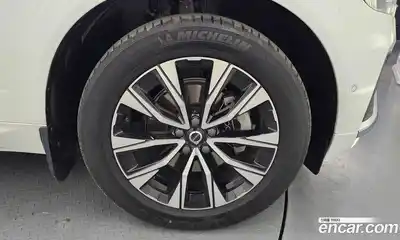 Volvo XC60 2023 2.0 автомат (гидро), миниатюра 4