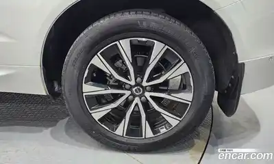 Volvo XC60 2023 2.0 автомат (гидро), миниатюра 6