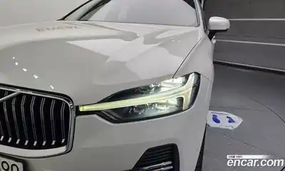 Volvo XC60 2023 2.0 автомат (гидро), миниатюра 7