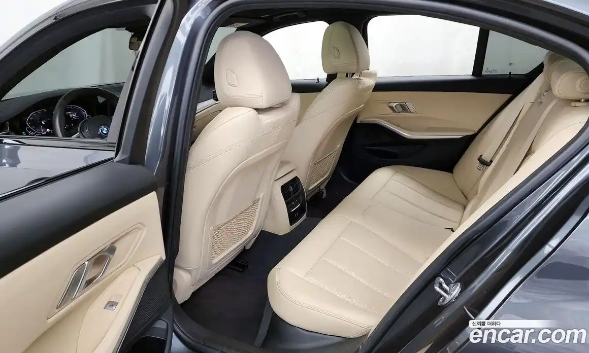 BMW 3 серия 2022 2.0 автомат (гидро), фото 16