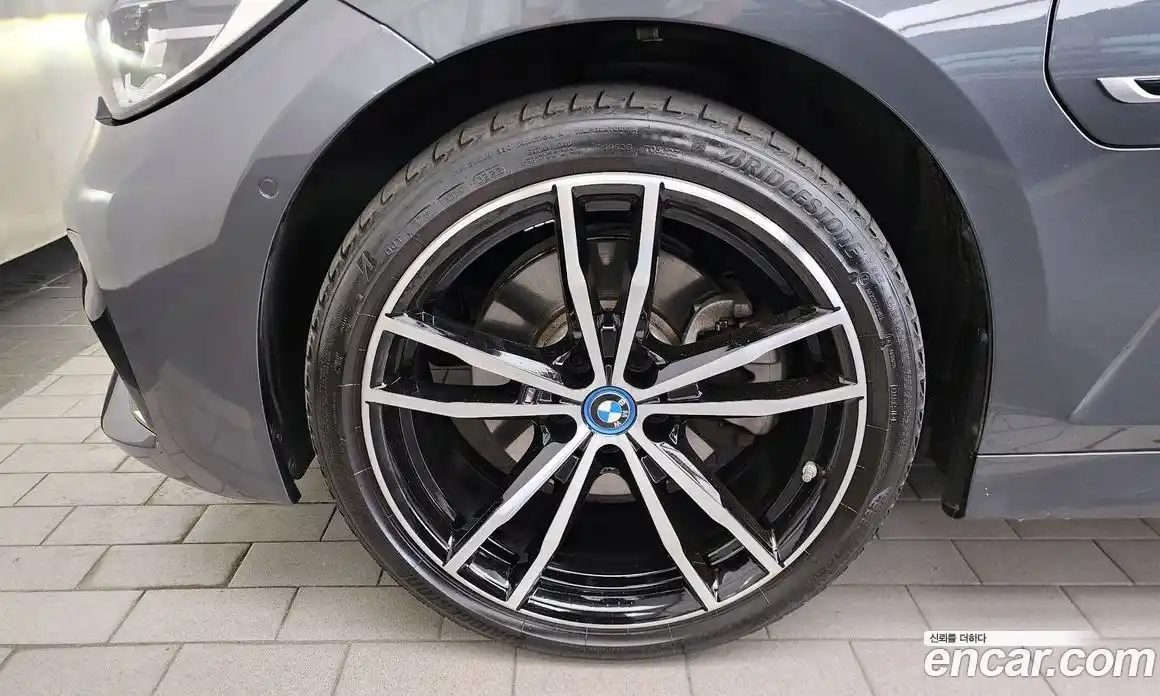 BMW 3 серия 2022 2.0 автомат (гидро), фото 5