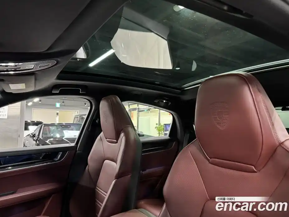 Porsche Cayenne 2024 3.0 автомат (гидро), фото 13