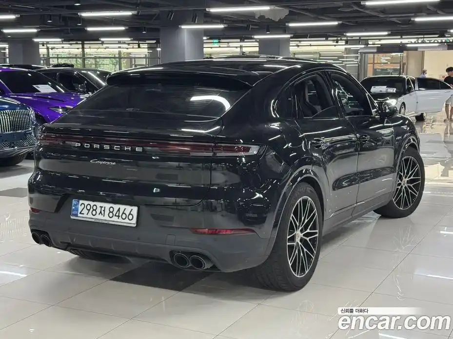 Porsche Cayenne 2024 3.0 автомат (гидро), фото 3
