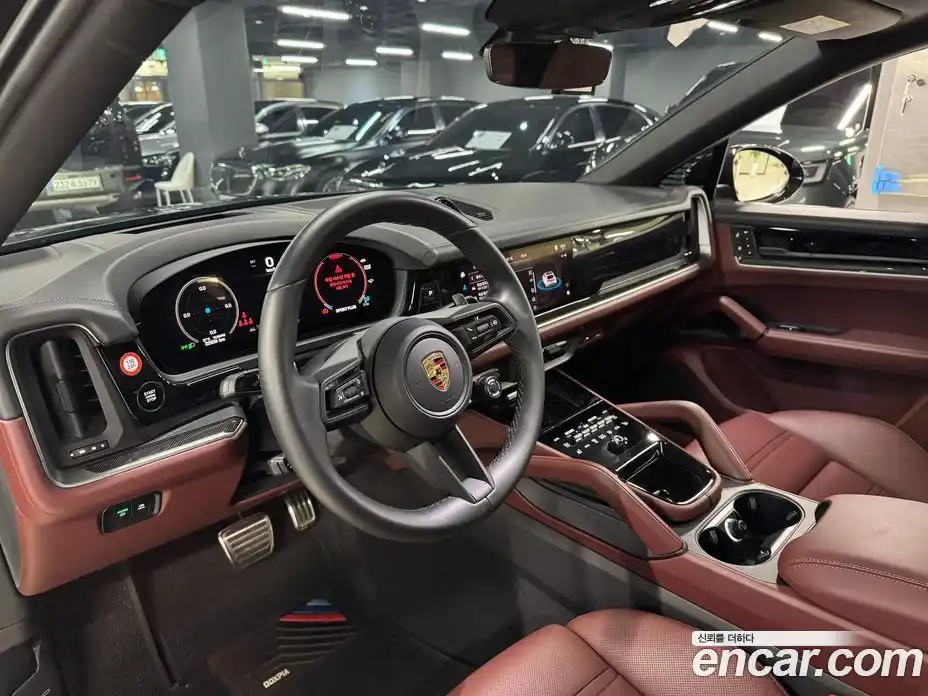Porsche Cayenne 2024 3.0 автомат (гидро), фото 4
