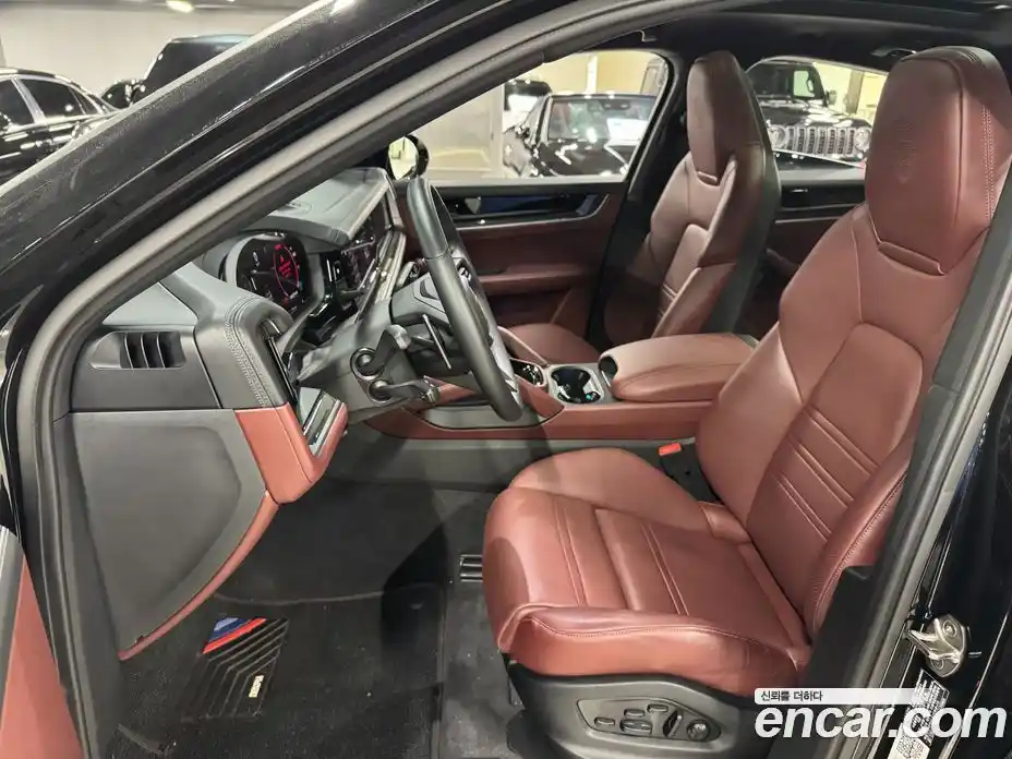 Porsche Cayenne 2024 3.0 автомат (гидро), фото 7