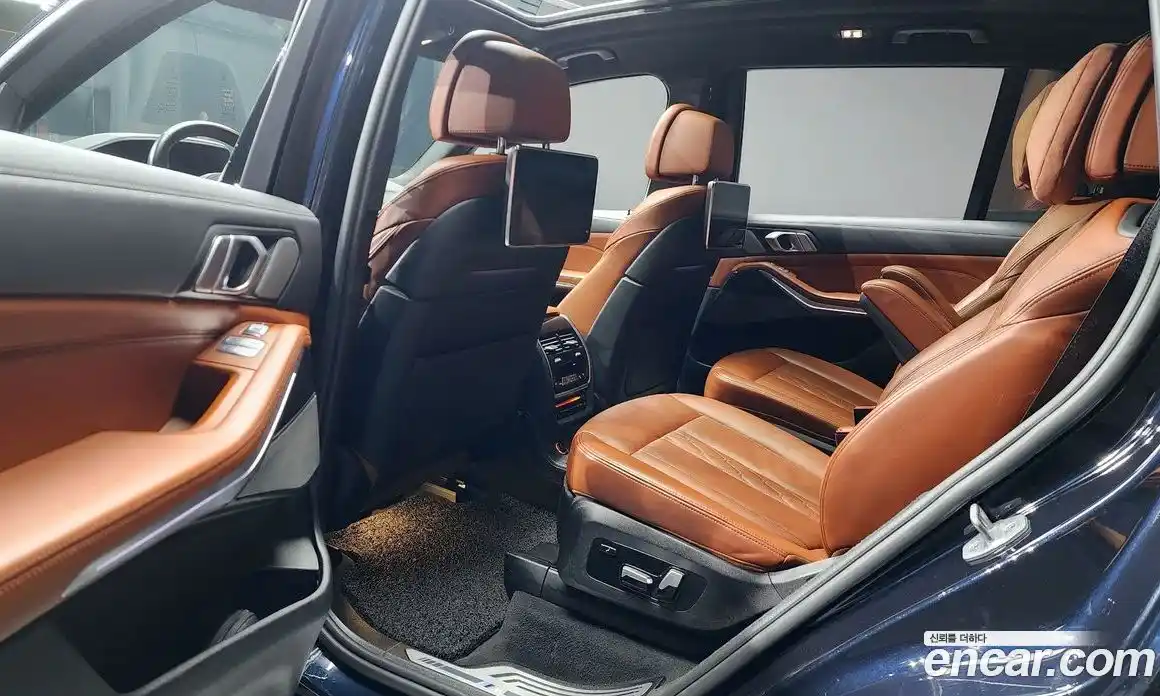 BMW X7 2021 3.0 автомат (гидро), фото 18