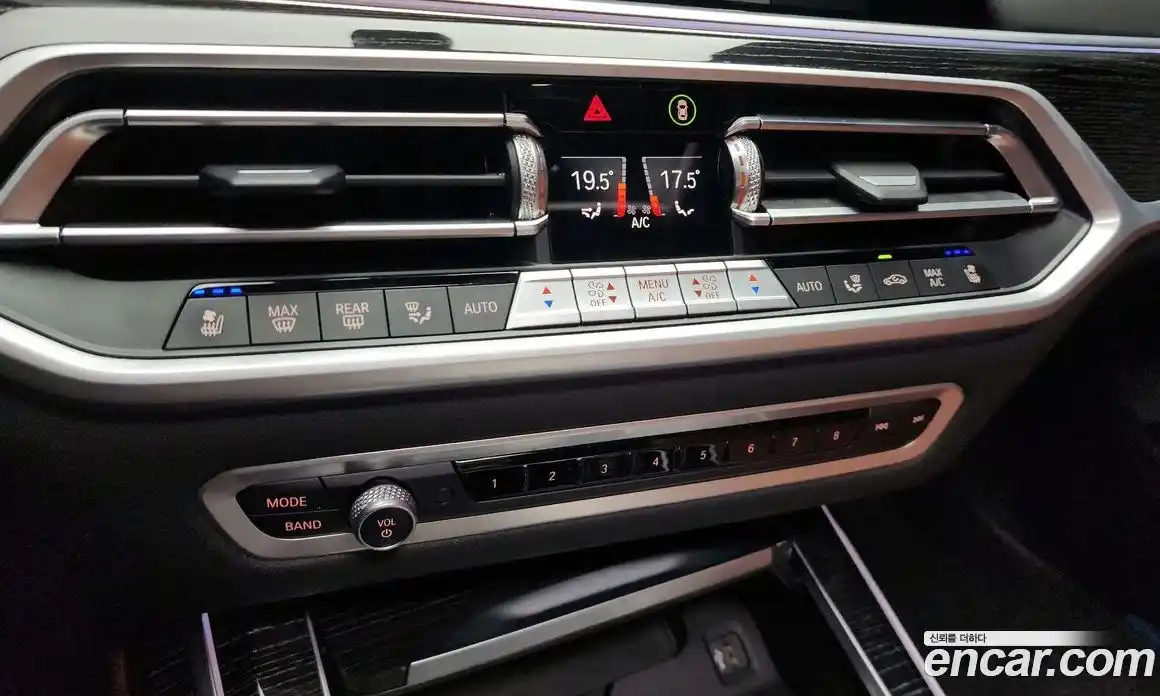 BMW X7 2021 3.0 автомат (гидро), фото 27