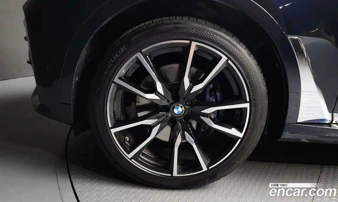 BMW X7 2021 3.0 автомат (гидро), фото 5