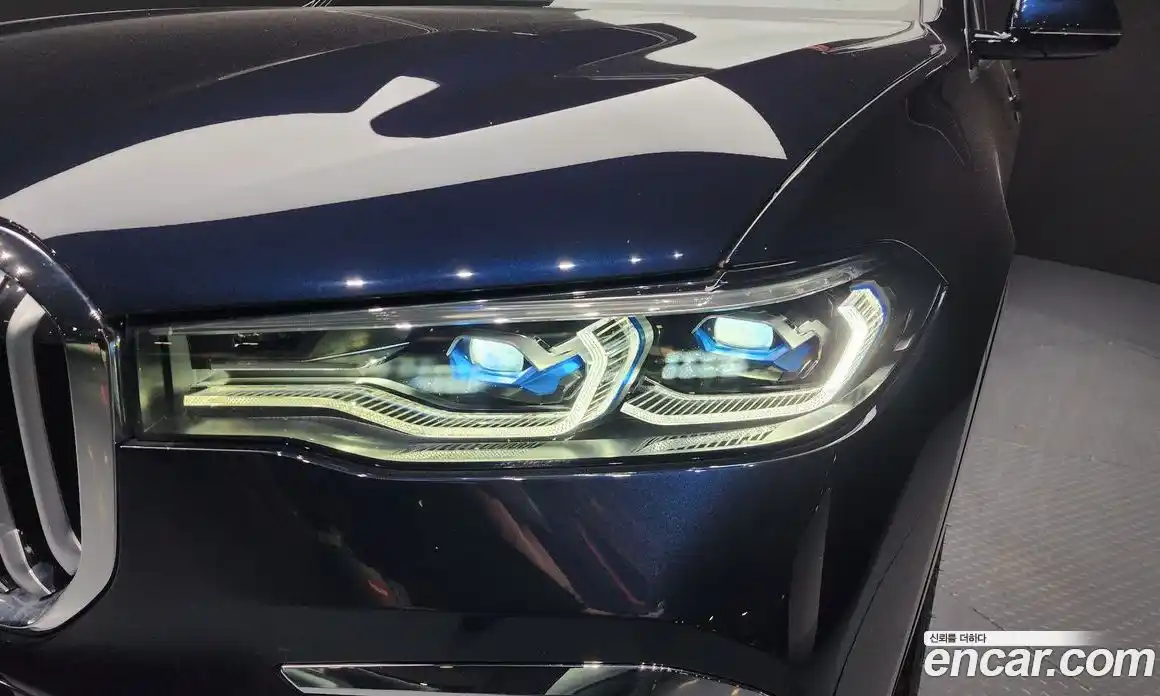 BMW X7 2021 3.0 автомат (гидро), фото 8