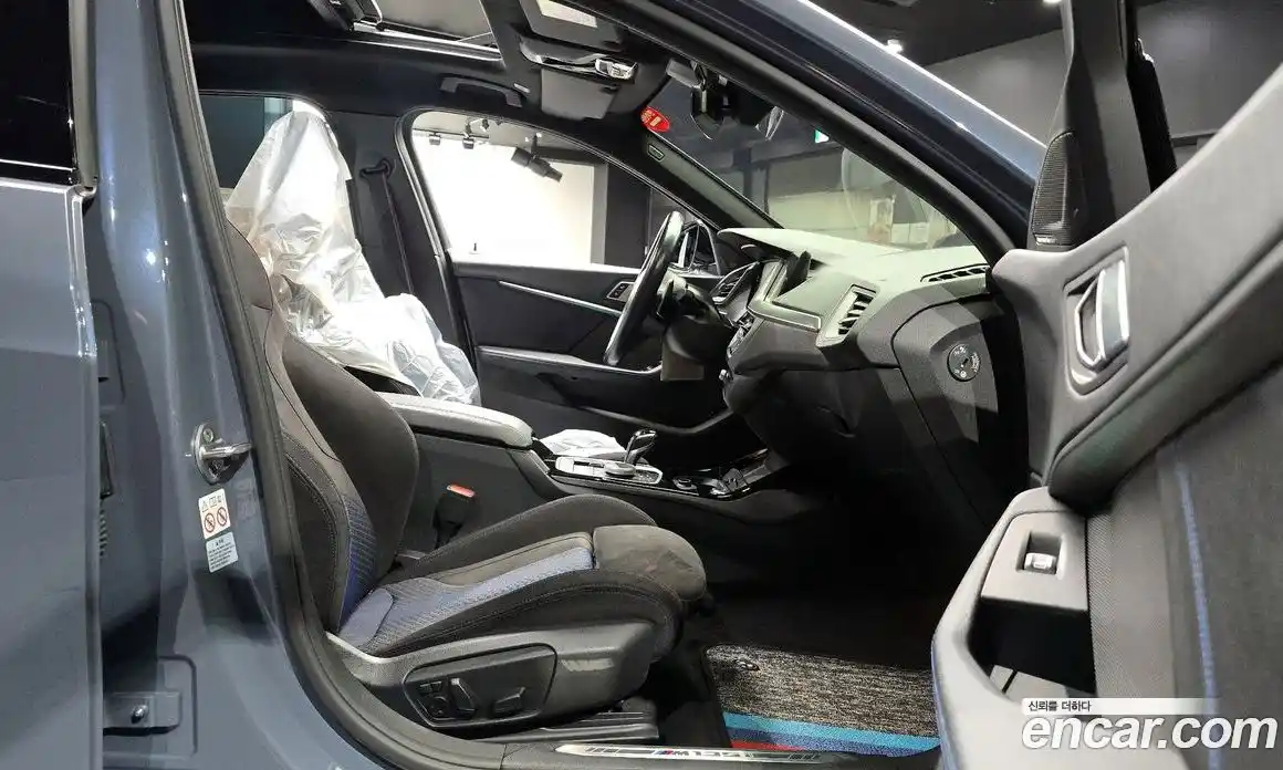 BMW 1 серия 2021 2.0 автомат (гидро), фото 16