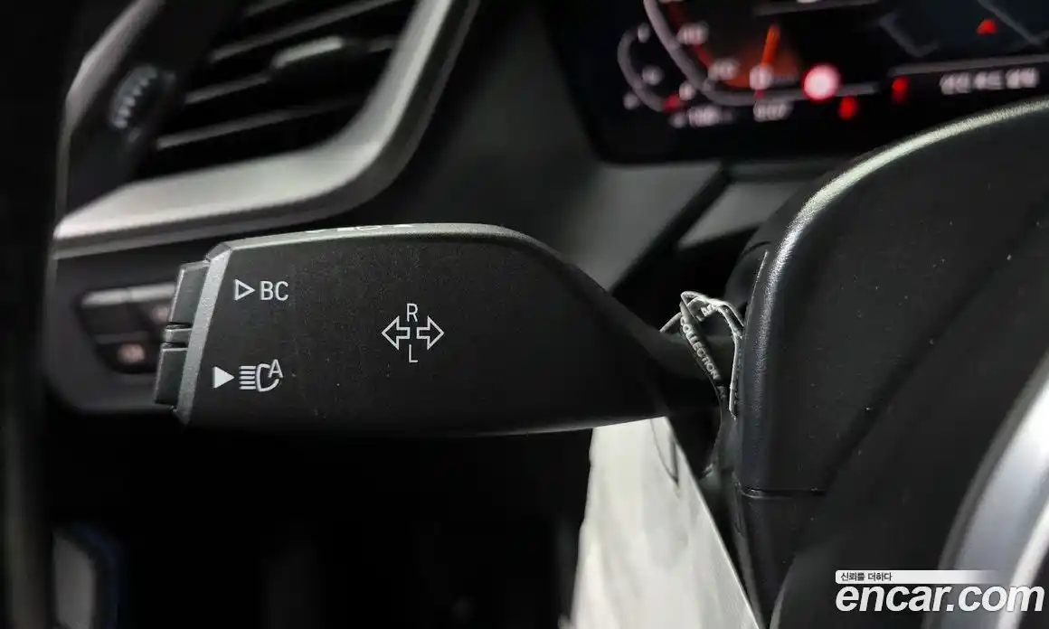 BMW 1 серия 2021 2.0 автомат (гидро), фото 28
