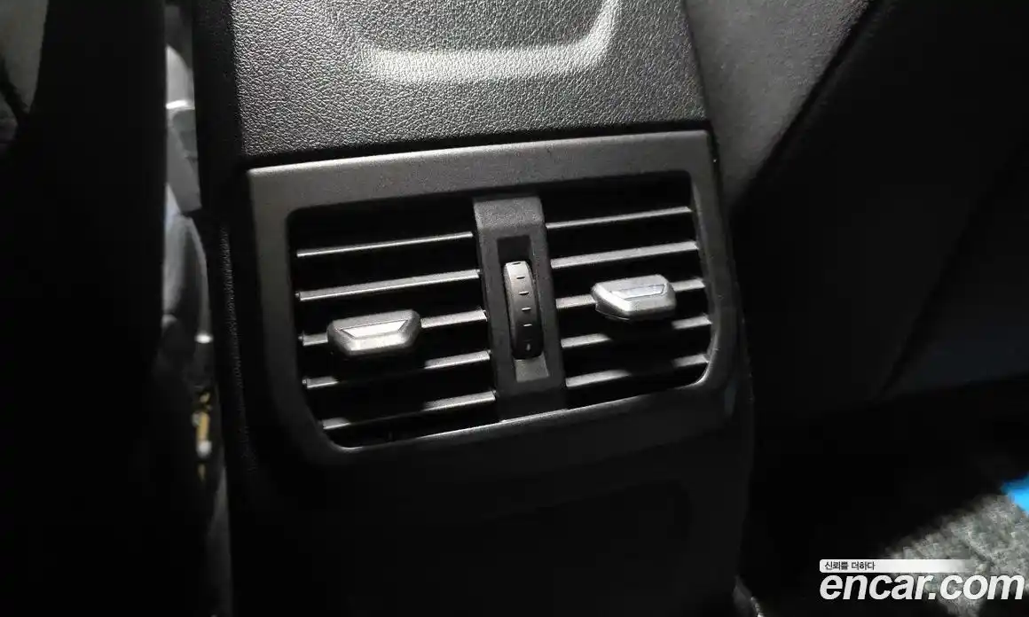 BMW 1 серия 2021 2.0 автомат (гидро), фото 33