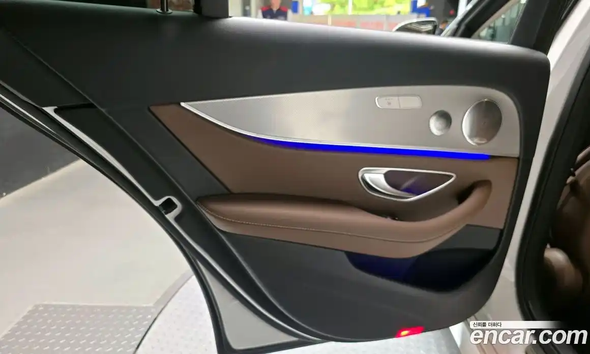 Mercedes-Benz E-Class 2019 2.0 автомат (гидро), фото 15