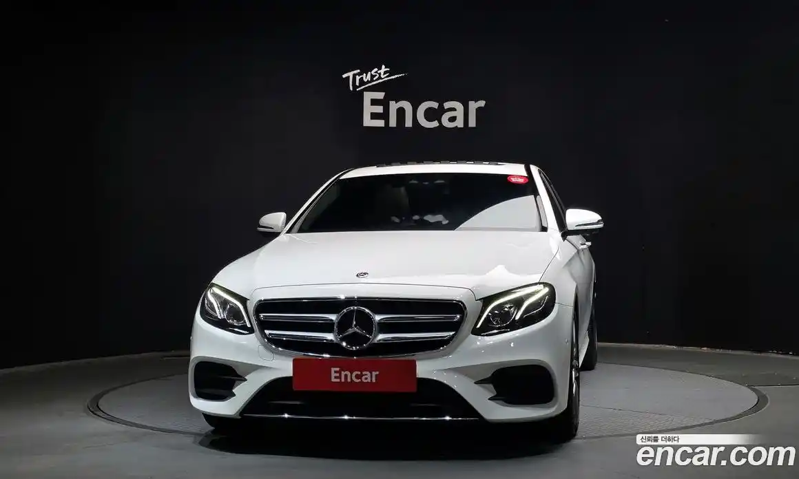 Mercedes-Benz E-Class 2019 2.0 автомат (гидро), фото 3