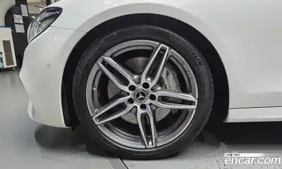 Mercedes-Benz E-Class 2019 2.0 автомат (гидро), миниатюра 5