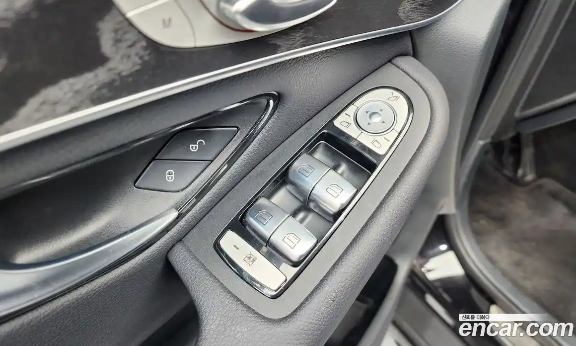 Mercedes-Benz GLC-Class 2019 2.0 гидро, фото 31 Mercedes-Benz GLC-Class 2019 2.0 гидро, фото 31