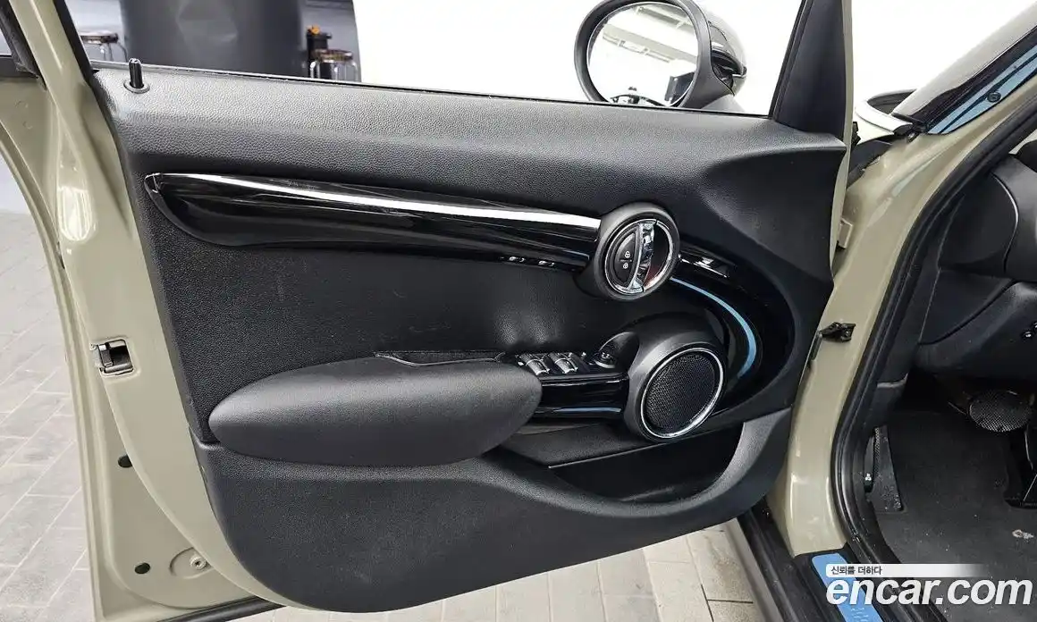 Mini Cooper 2019 2.0 автомат (гидро), фото 14