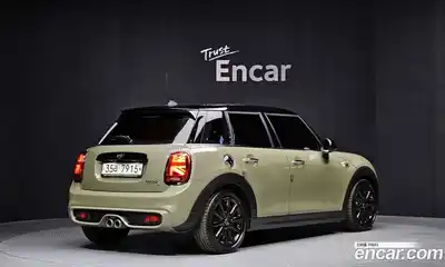 Mini Cooper 2019 2.0 автомат (гидро), миниатюра 2
