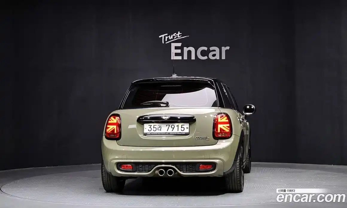 Mini Cooper 2019 2.0 автомат (гидро), фото 4