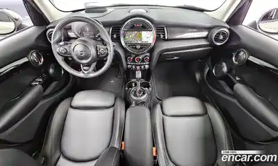 Mini Cooper 2019 2.0 автомат (гидро), миниатюра 10
