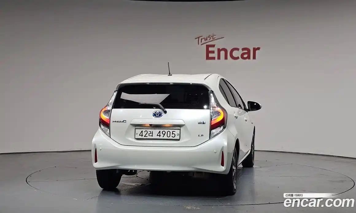 Toyota Prius 2018 1.5 гидро, фото 4